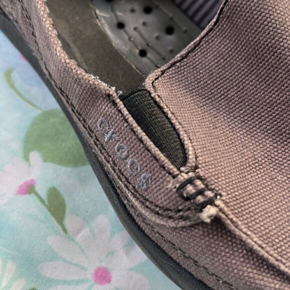 Crocs Walu Canvas Loafers Distressed - Picture 3 of 12